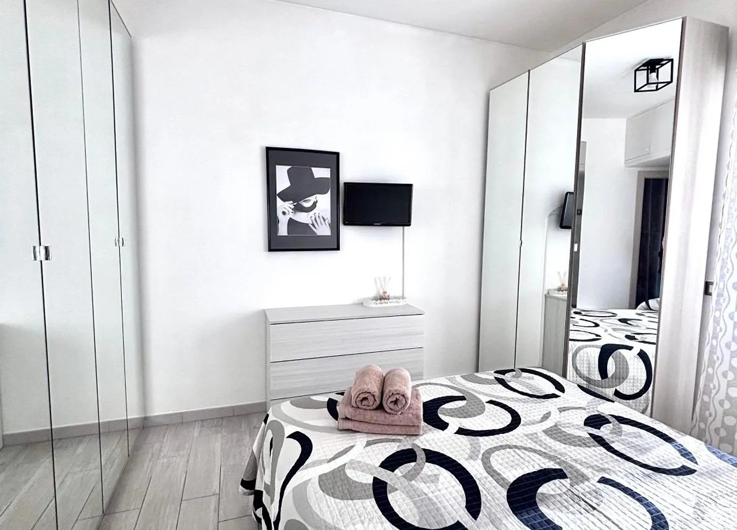 Apartment Appartamento Naviglio, Metro Blu Duomo Milan
